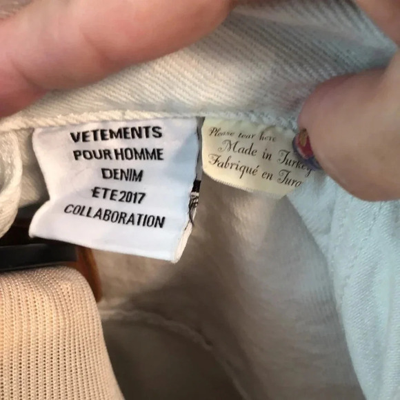 VETEMENTS x LEVIS RE-WORKED CROPPED DENIM JACKET XS *RARE* - Picture 10 of 16